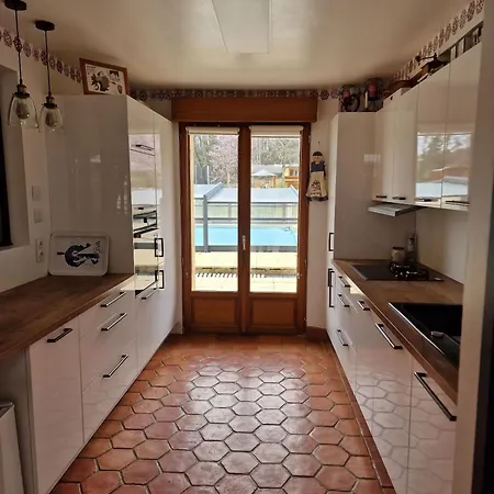 Casa vacanze Charming French With Pool And Garden *